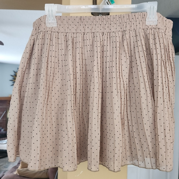 g21 Size XL Pleated Polka Dot Mini Skirt - Picture 3 of 3